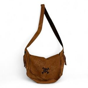 Y2K Vintage Tylie Malibu Skull & Crossbones Slouchy Leather Bag